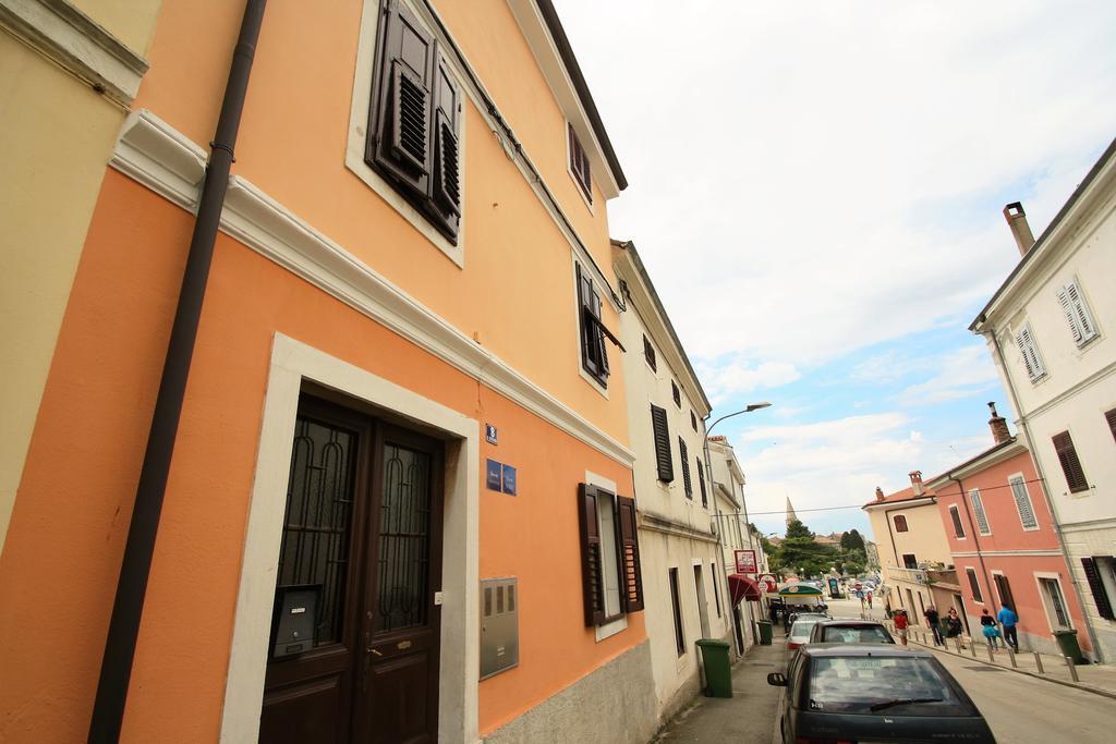 Old Town Rooms And Apartment Пореч Екстериор снимка